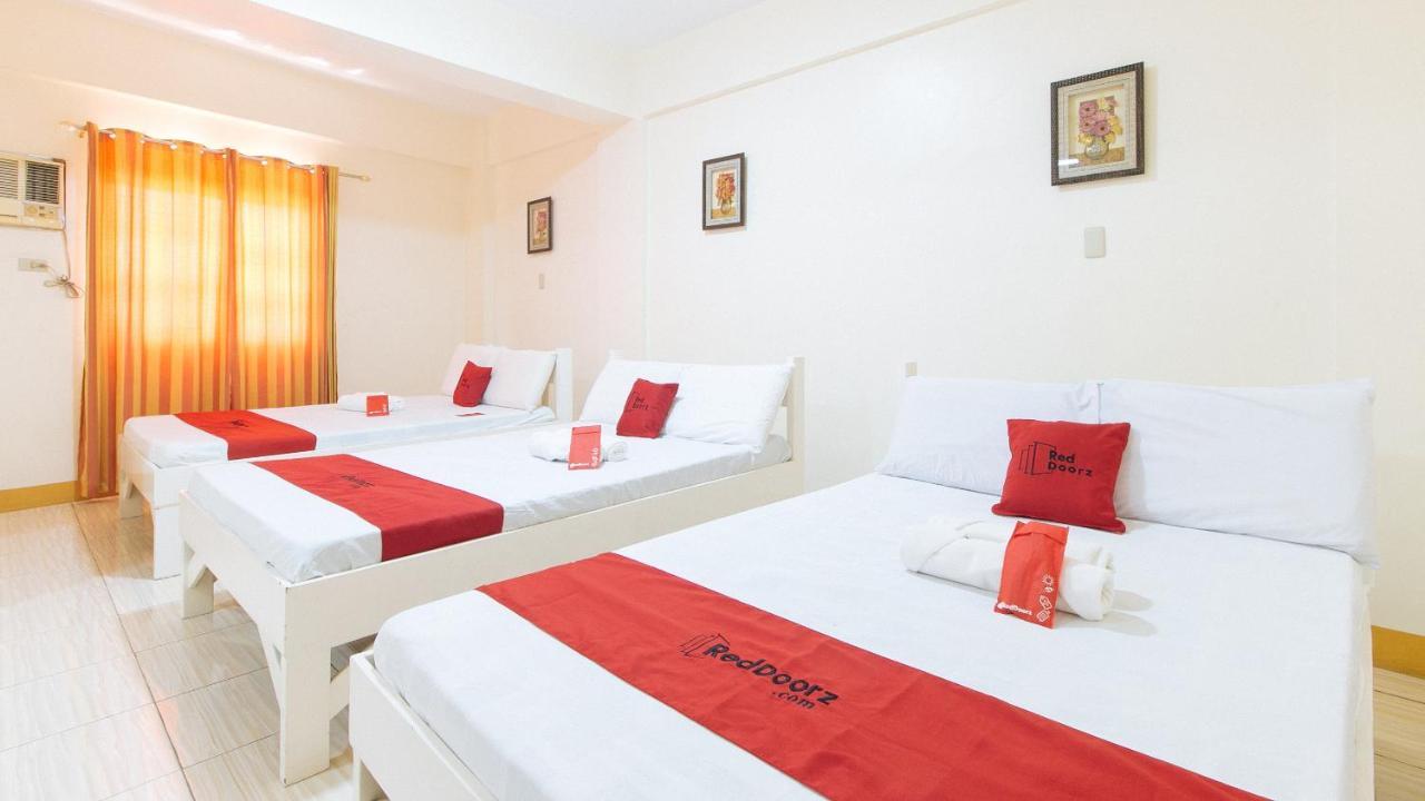 Reddoorz @ Golden Skye Hotel Guagua Exteriér fotografie