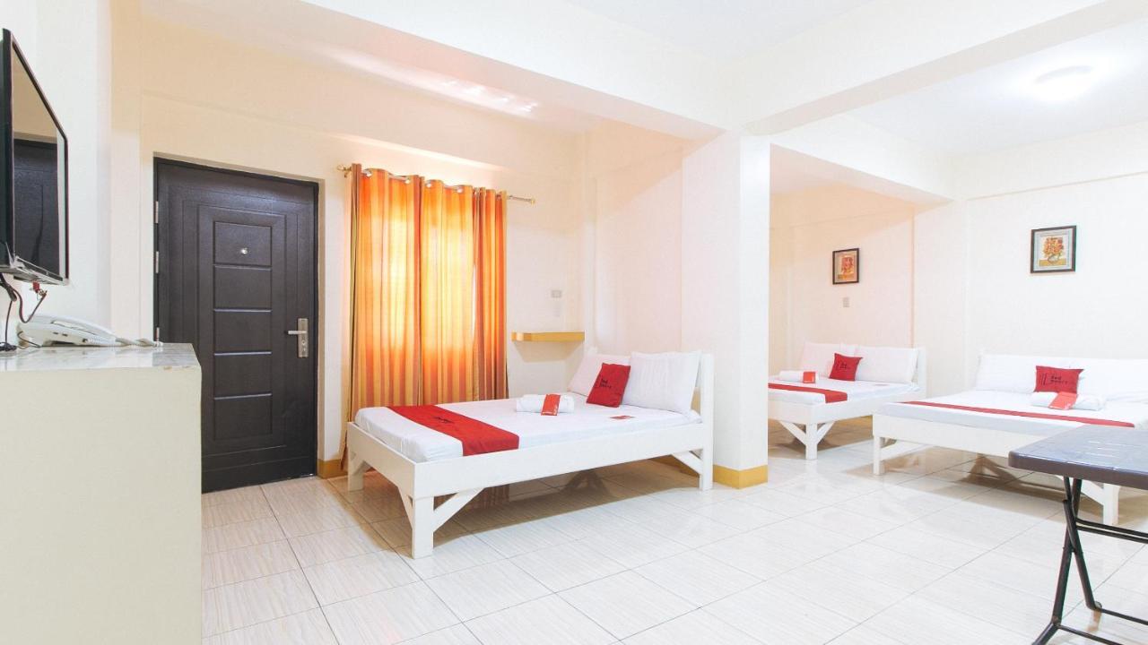 Reddoorz @ Golden Skye Hotel Guagua Exteriér fotografie
