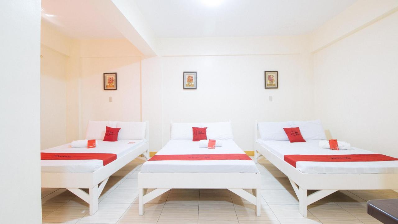 Reddoorz @ Golden Skye Hotel Guagua Exteriér fotografie