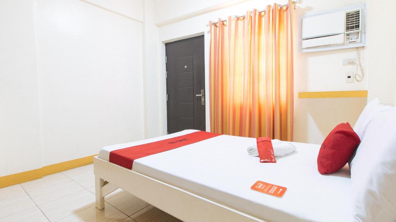 Reddoorz @ Golden Skye Hotel Guagua Exteriér fotografie